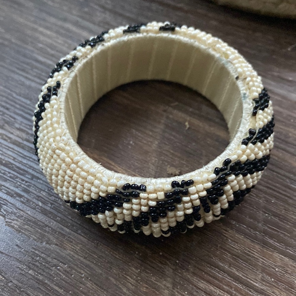 Black and Ivory Beaded Bracelet